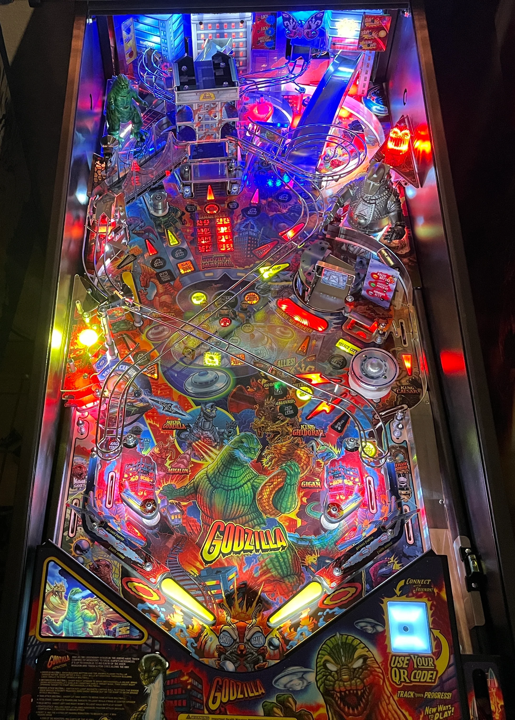 Godzilla Pinball Backboard Skyline Illumination - Image 4