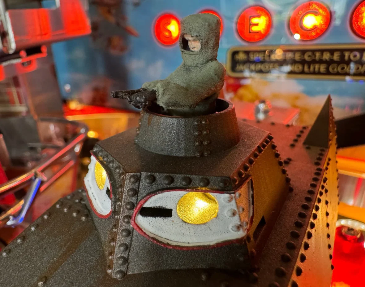 James Bond 007 Dragon Tank 2.0 - Image 3